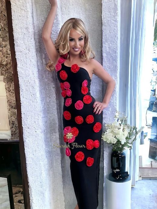 Natalia model bandage dress