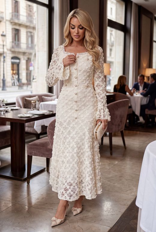 Cris model lace dress