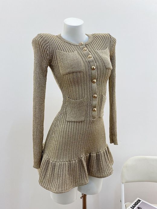 Vestido de punto modelo Diana Dorado