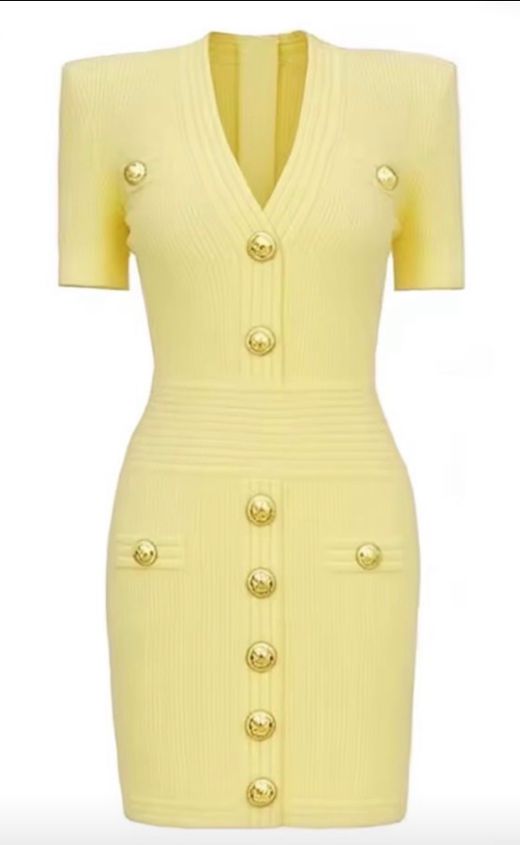 Yellow Paris model knit dress