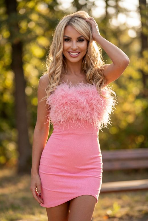 Vestido elástico de plumas modelo Anabelle