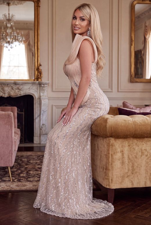 Deborah model dress