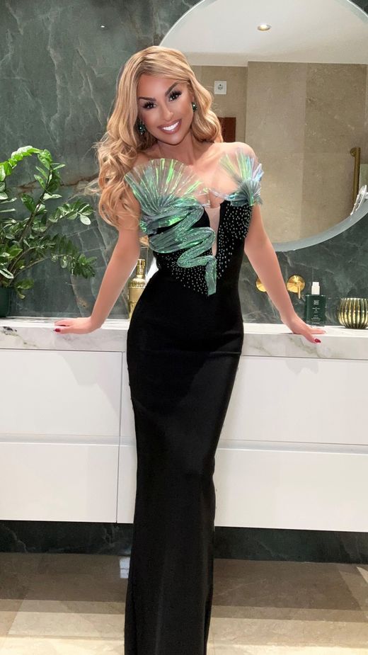 Vestido modelo Adela