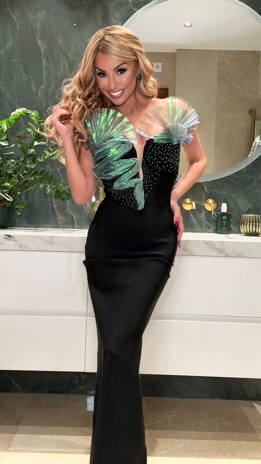 Vestido modelo Adela