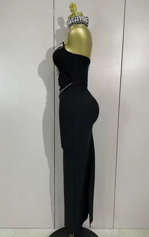 Vestido modelo Alicia negro
