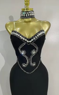 Vestido modelo Alicia negro