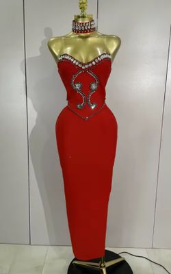 Dress model Alicia Rojo