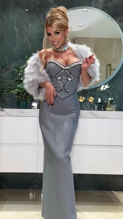 Vestido modelo Alicia