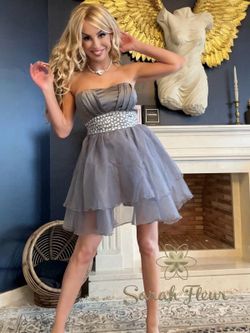 Anthracite model dress