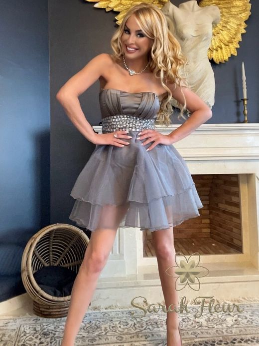 Anthracite model dress