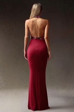 Vestido modelo Argentina burdeos