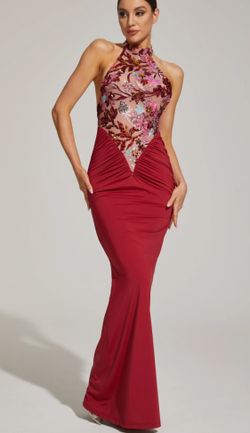 Vestido modelo Argentina burdeos