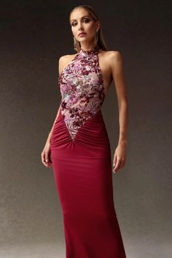 Vestido modelo Argentina burdeos