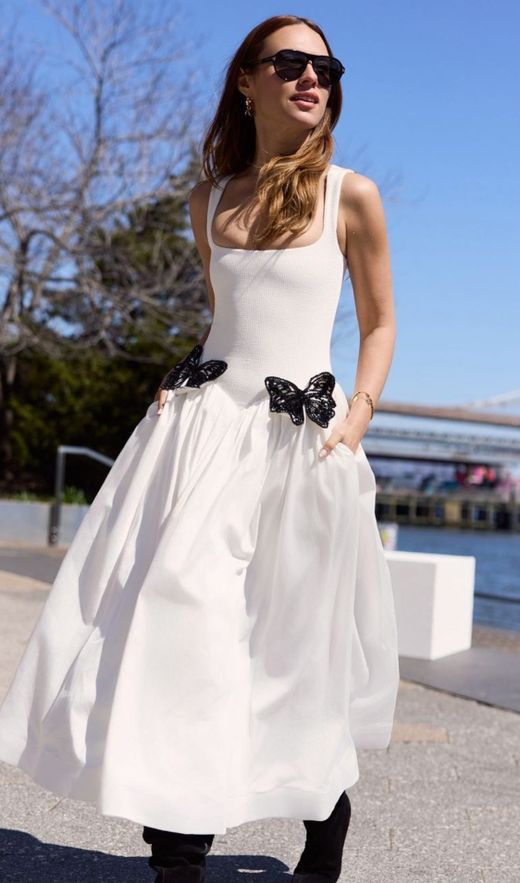 Black butterfly model dress