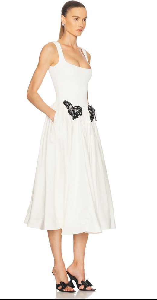 Black butterfly model dress