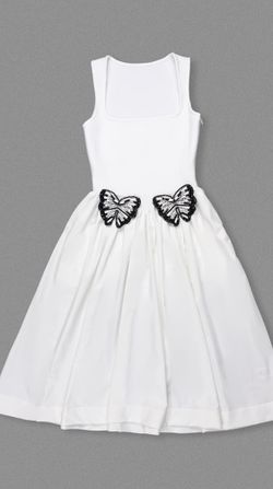 Black butterfly model dress
