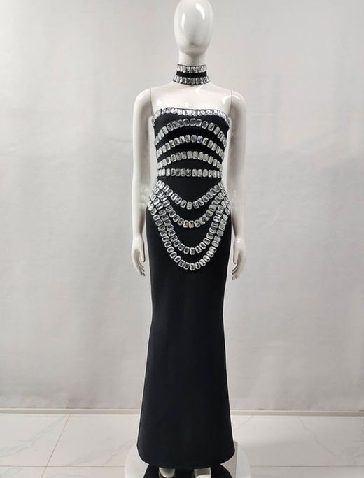 Vestido modelo Cameron
