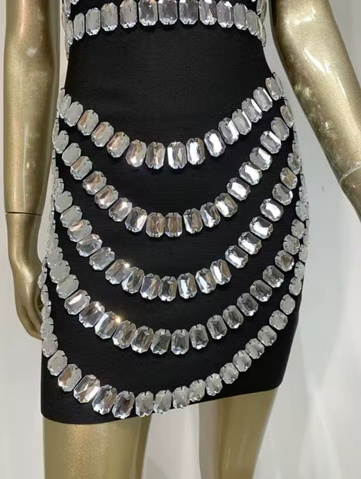 Short Cameron model dress