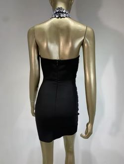 Short Cameron model dress
