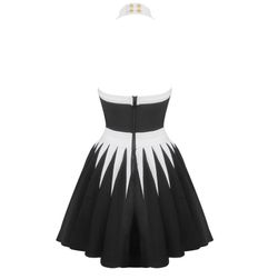 Caroline model dress