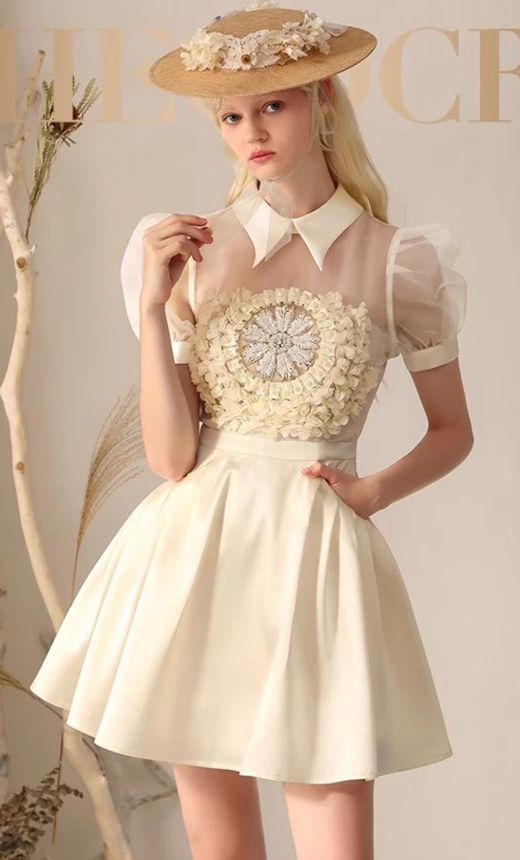 Robe modèle Catherina