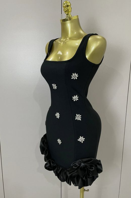 Vestido modelo Celeste negro