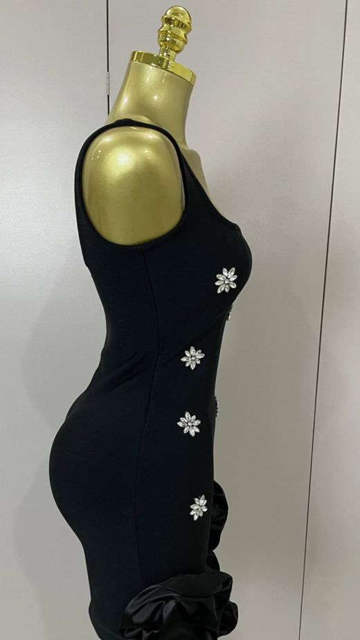 Vestido modelo Celeste negro
