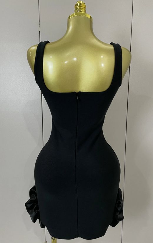 Vestido modelo Celeste negro