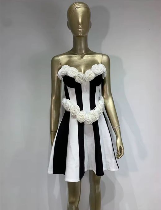 Vestido modelo Charlottes