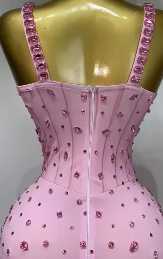 Robe à cœur rose