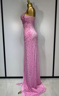 Robe à cœur rose