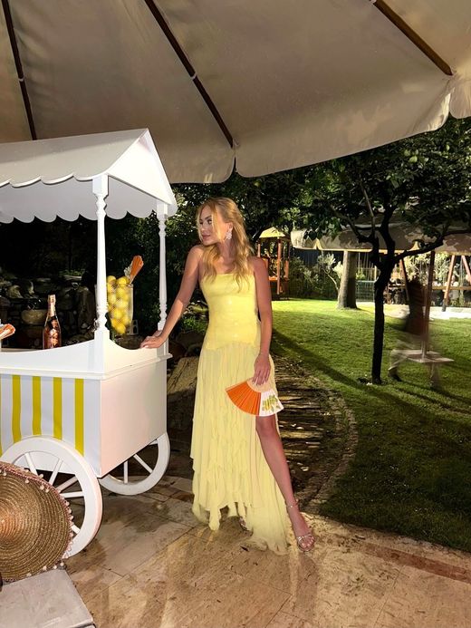 Dress model Córdoba