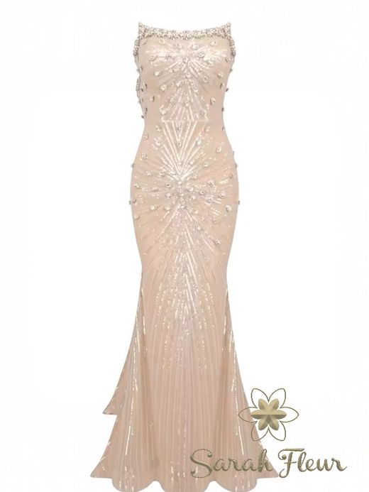 Dancing model dress