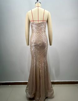 Dancing model dress