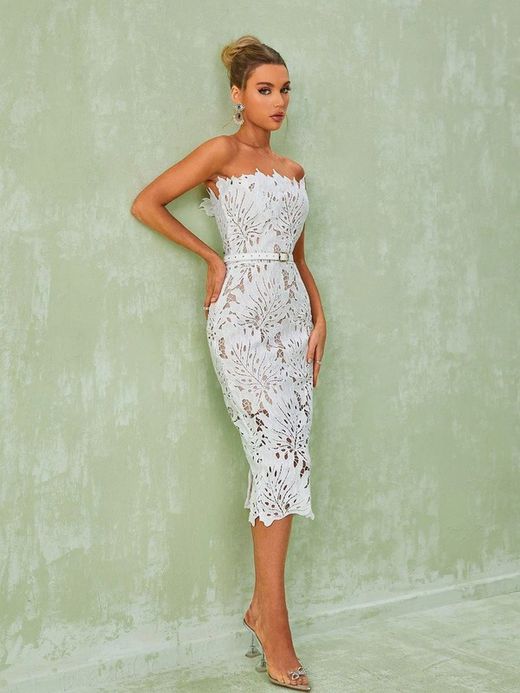 Robe modèle Destinity