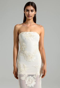 Papillon model dress