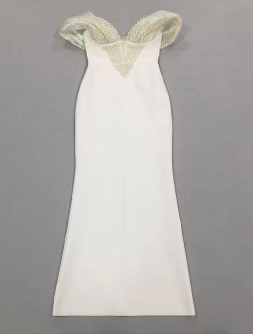 Robe modèle Elisenda White
