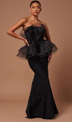 Vestido modelo Emmas