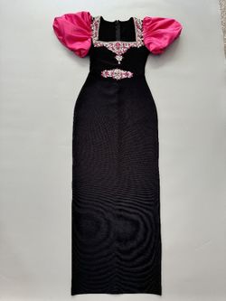 Virginas Red model dress