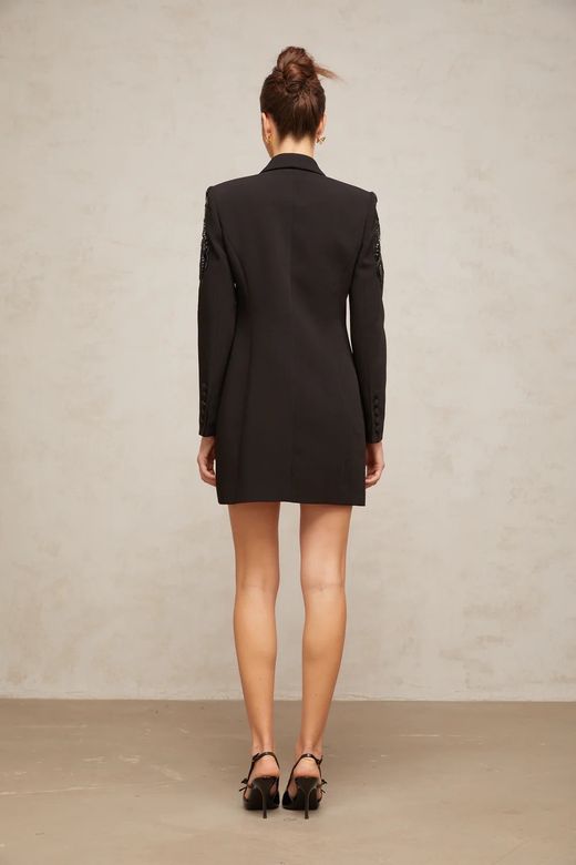 Vestido modelo Esplendor negro