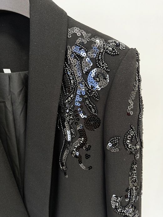 Vestido modelo Esplendor negro