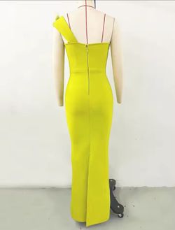 Vestido modelo Exotic