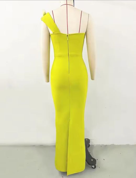 Vestido modelo Exotic