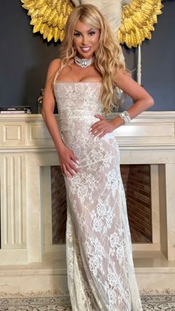 Gala model dress
