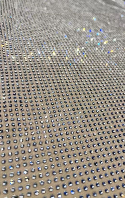 Vestido modelo Gina dorado