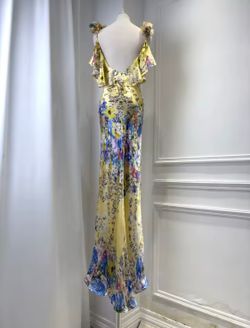 Vestido largo satinado modelo Giralda