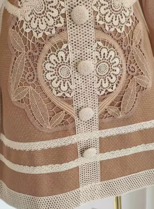 Robe modèle Holland