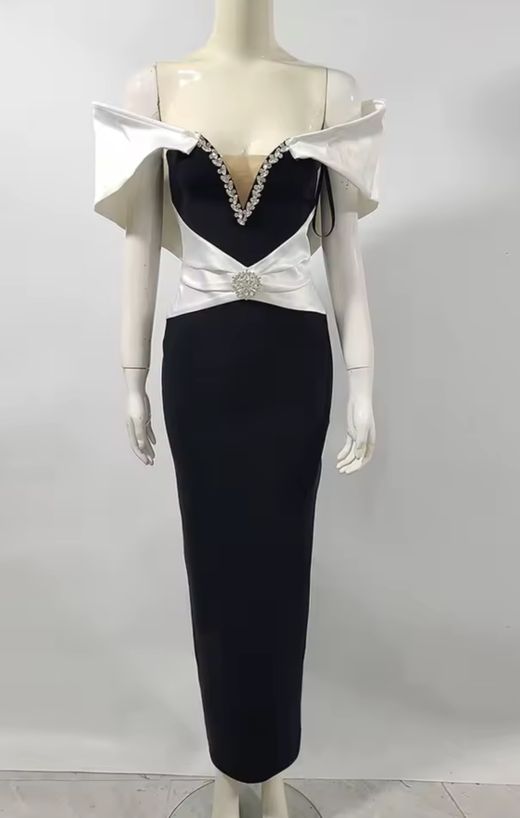 Vestido modelo Kamala