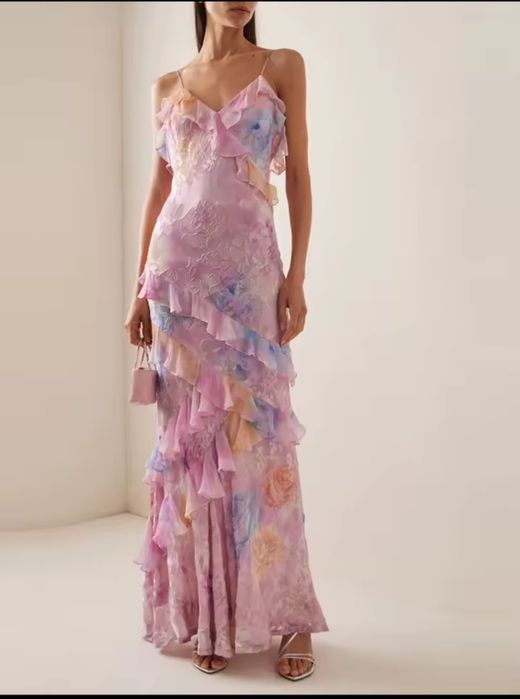 Leticia model dress
