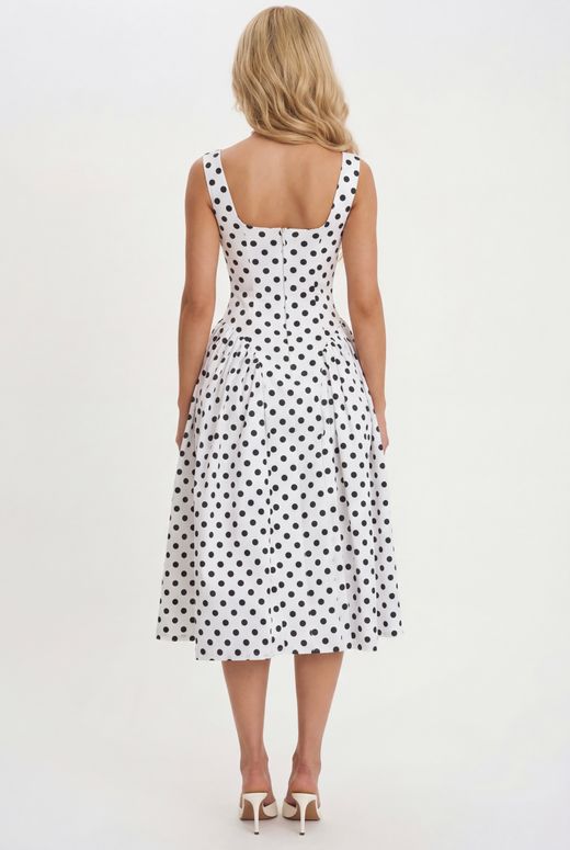 Vestido modelo Lunares Chic